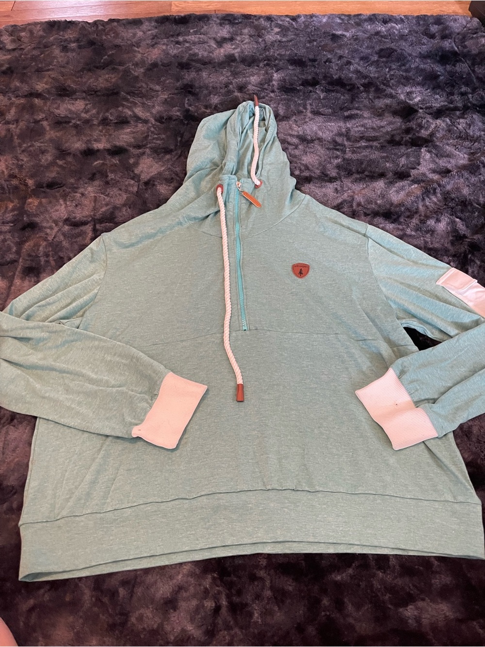 Wanakome Hooded shirt